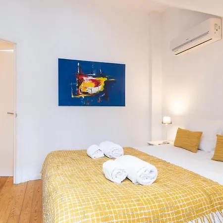 Apartment Your In Mouraria Castle And Music Lisbon