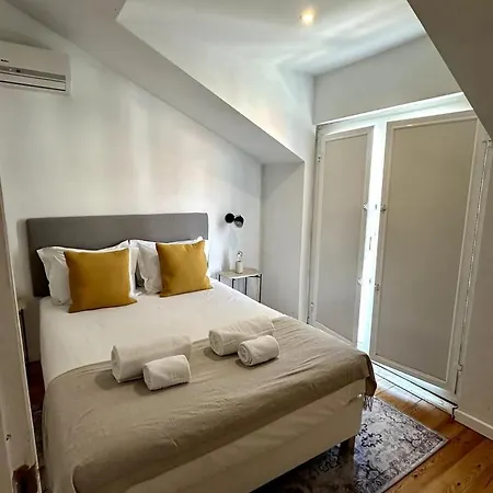 Apartment Your In Mouraria Castle And Music