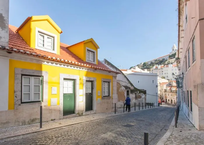 Your In Mouraria Castle And Music Daire