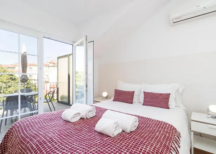 Your In Mouraria Castle And Music Daire