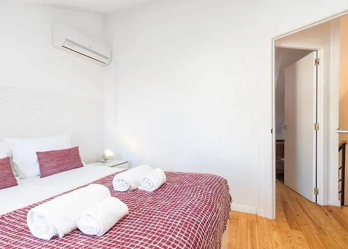 Your In Mouraria Castle And Music * Lisboa