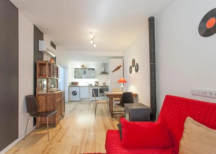 Your In Mouraria Castle And Music