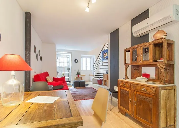 Your In Mouraria Castle And Music