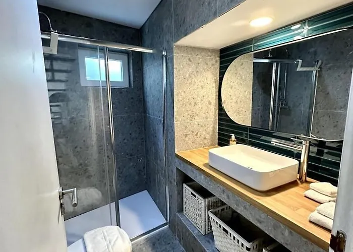 Your In Mouraria Castle And Music * Lisboa