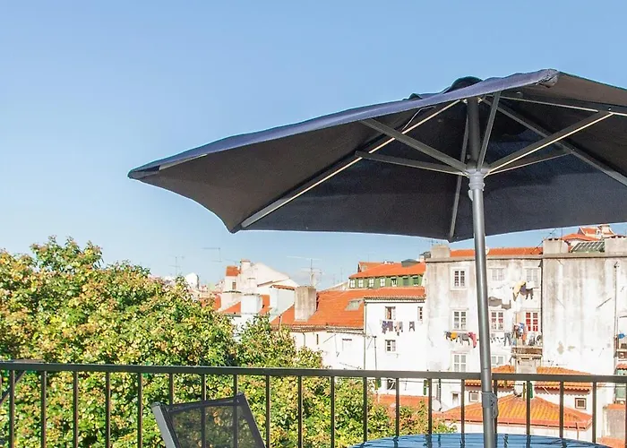 Your In Mouraria Castle And Music * Lisboa