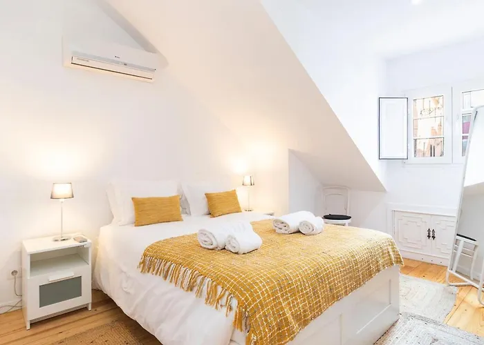 Apartment Your In Mouraria Castle And Music