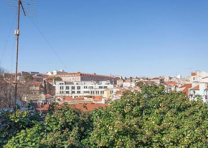 Apartment Your In Mouraria Castle And Music *