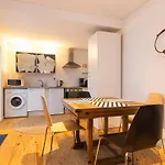 Your In Mouraria Castle And Music Апартаменты *